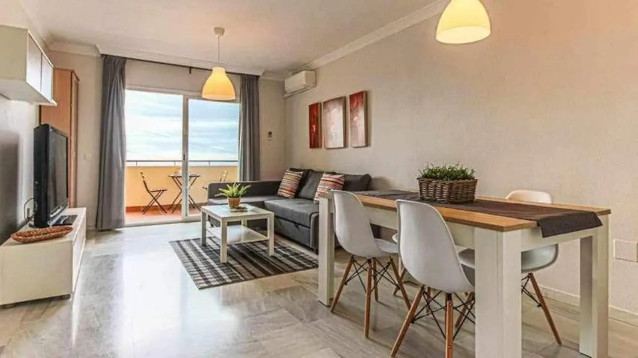 797 Holiday Rentals - Precioso Piso Para 6 Con Vista Al Mar 180 Grados Benalmadena Apartment